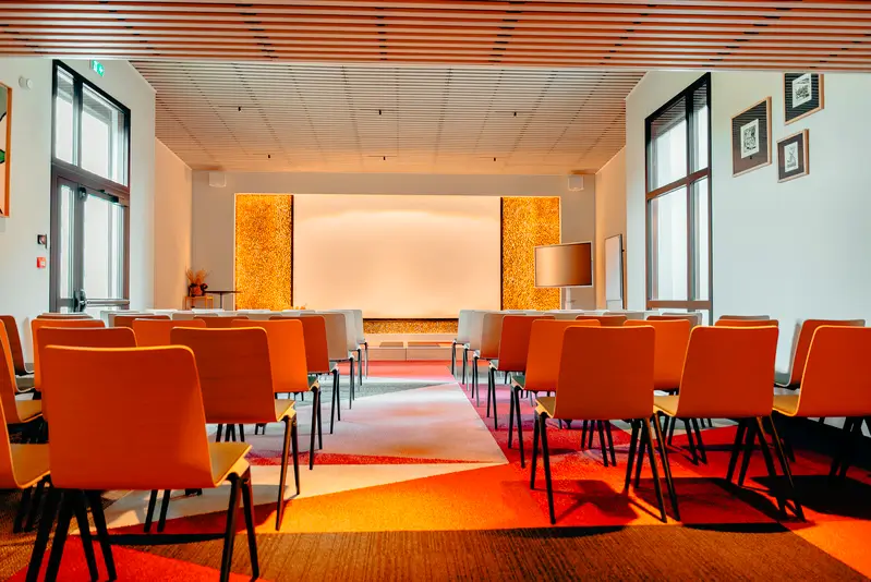 Salle de réception pour afterwork entreprise à l’Hôtel Parc du Landreau