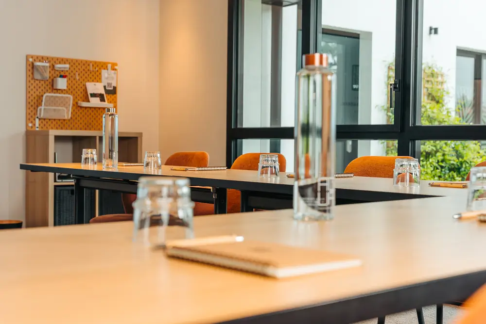 Salle de réunion Le Bocage pour un séminaire résidentiel à l’Hôtel Parc du Landreau