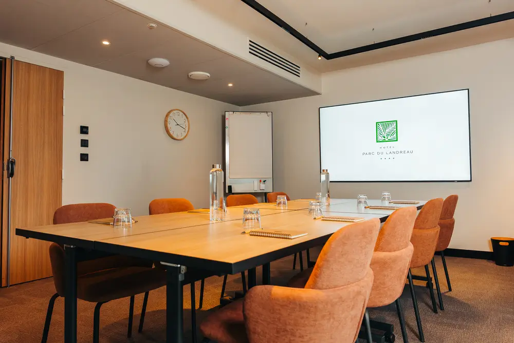 Salle de séminaire Les Genêts aux Herbiers à l’Hôtel Parc du Landreau
